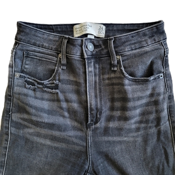 Abercrombie&Fitch Distressed Ankle Jean High Rise Black - Picture 3 of 3